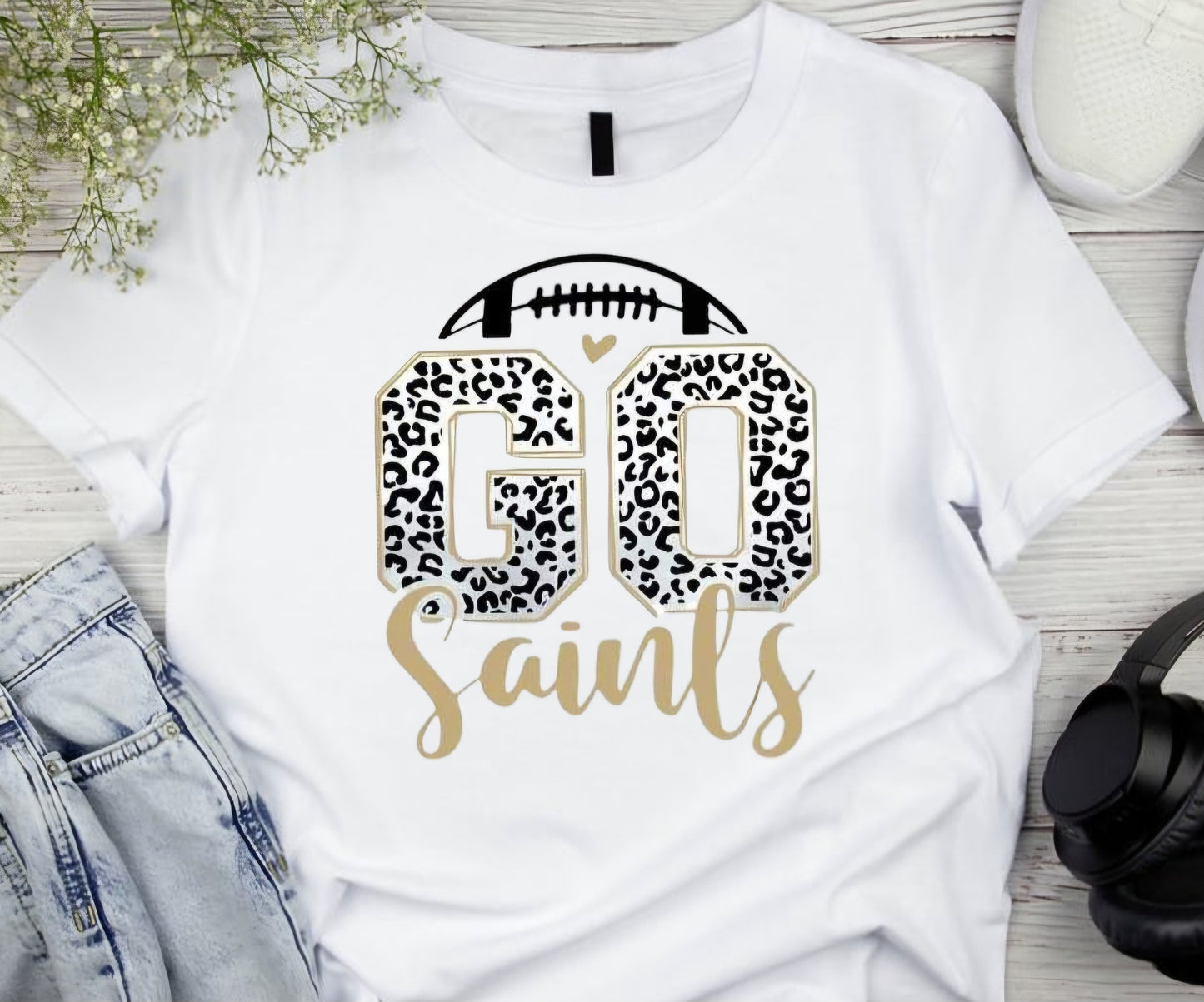 Go saints leopard graphic tee